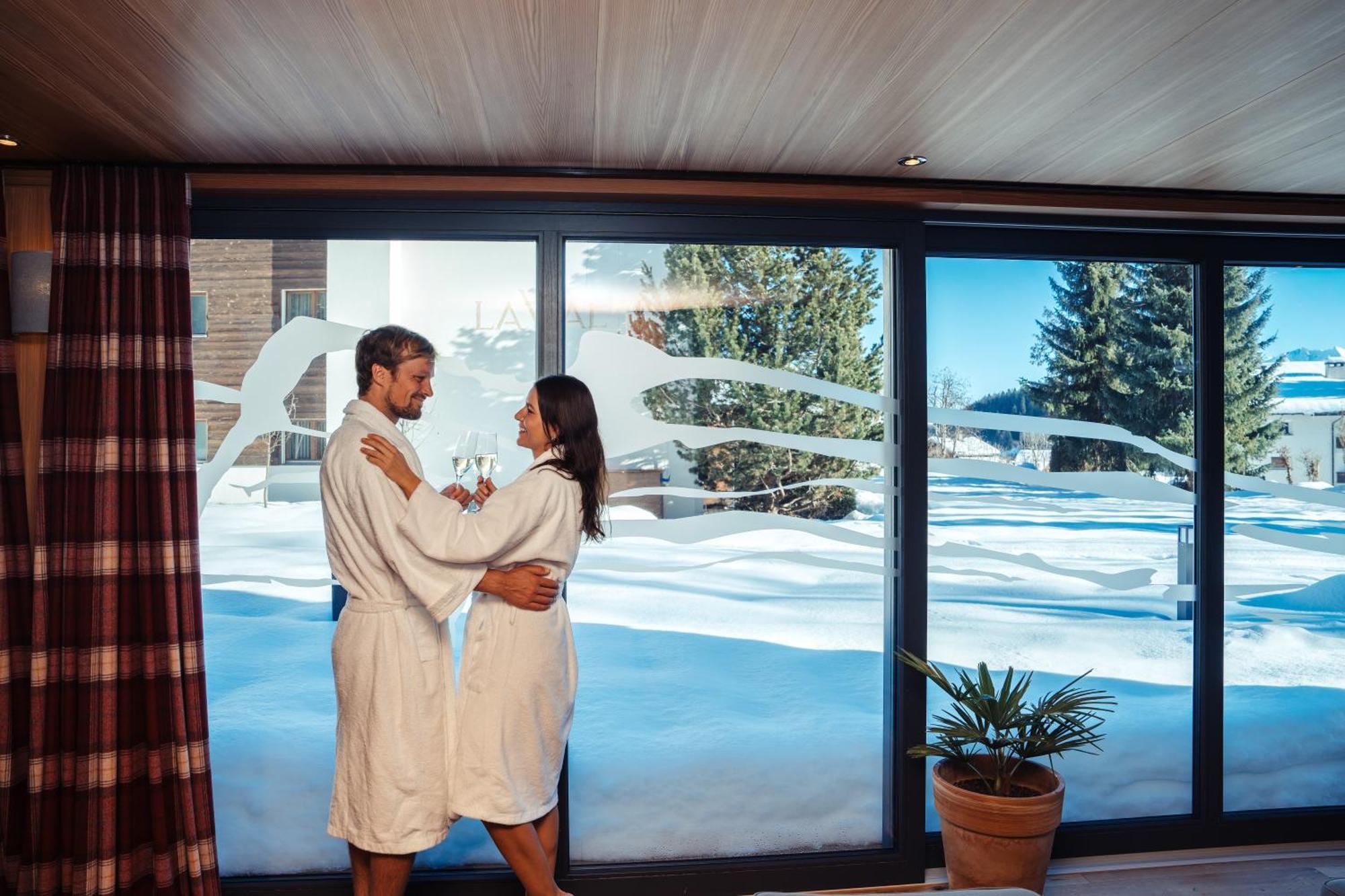 La Val Hotel & Spa Breil/Brigels Bagian luar foto